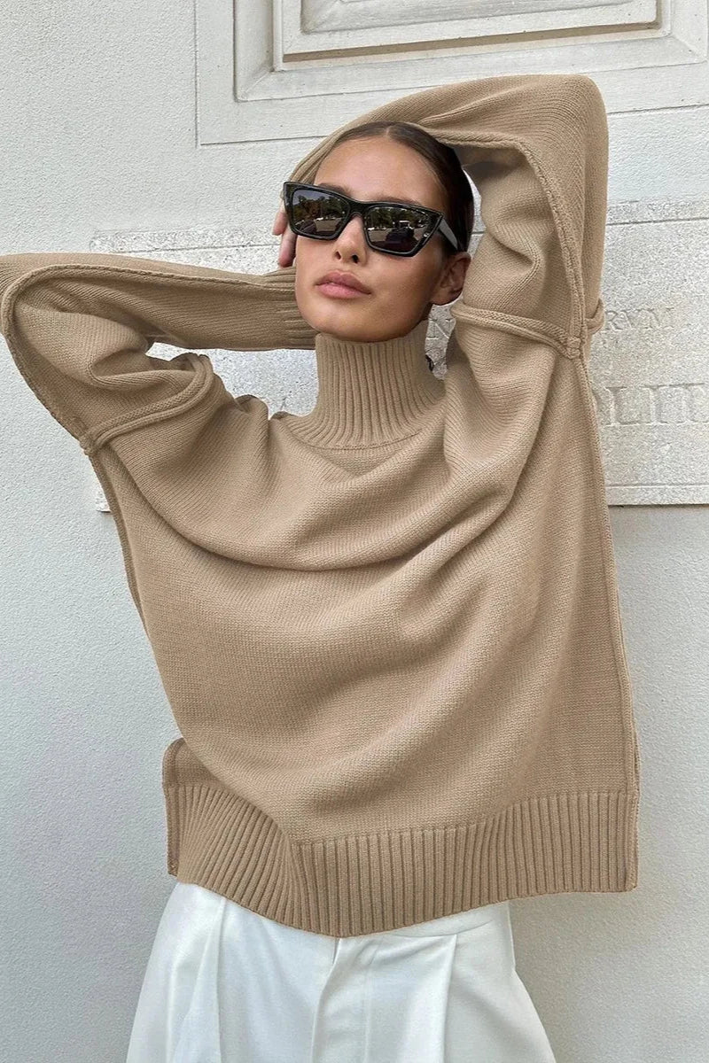 Modern Cozy Turtleneck Sweater - Timeless Comfort and Chic Design