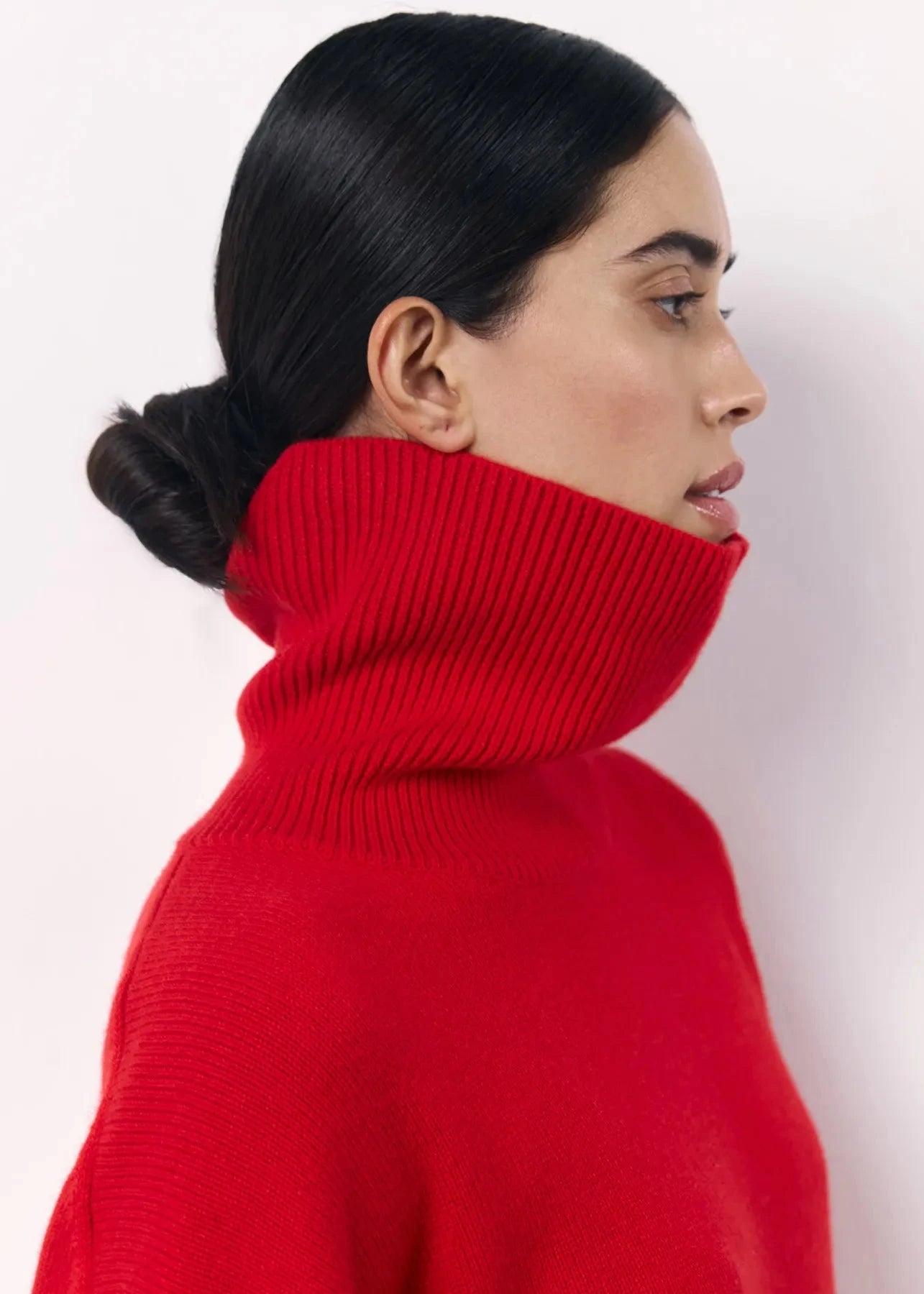 Chic Red Turtleneck Knit Sweater