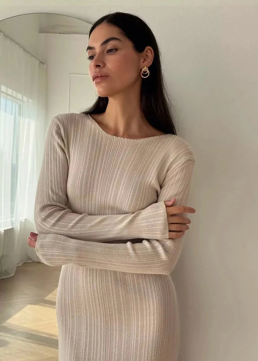 Elegant Ribbed Knit Long Sleeve Dress