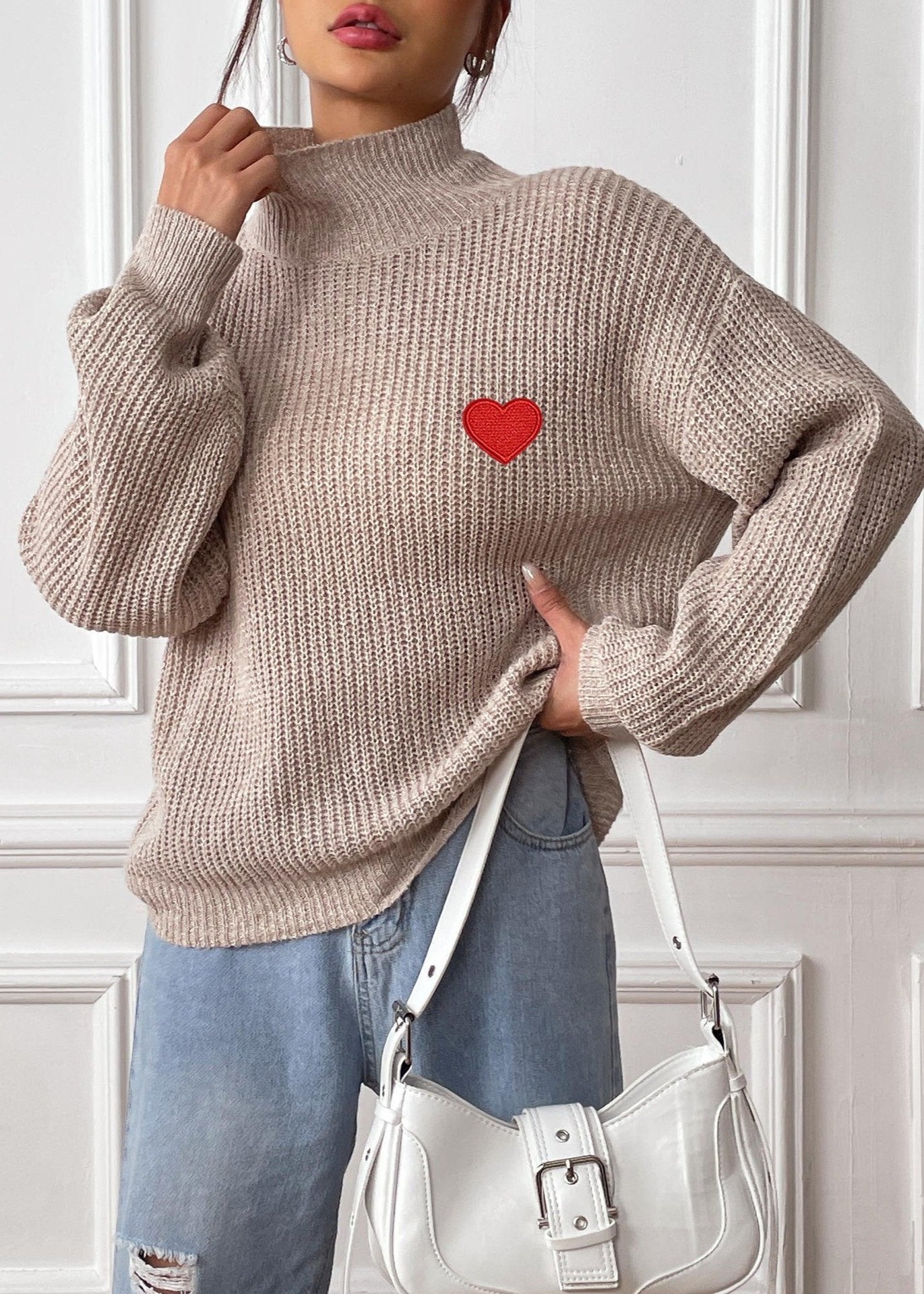 Heart Detail Half Turtleneck Pullover