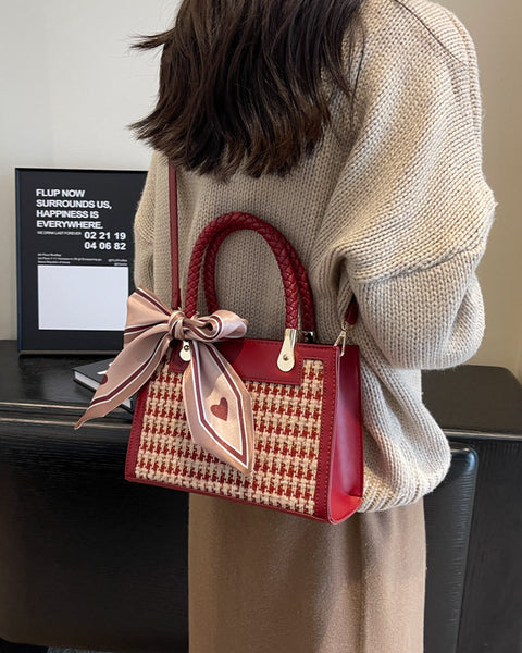 Vintage-Tweed Bow Handbag