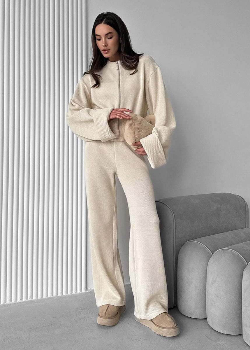 Avery Knit Lounge Set – Zip-Up Jacket and Wide-Leg Pants