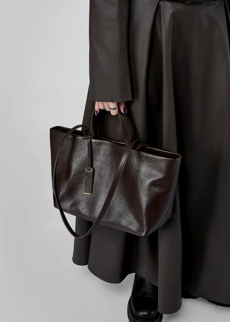 Corvina - Structured Leather Tote with Crossbody Strap