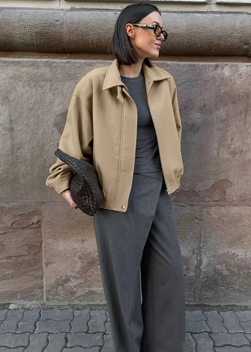 Retro Elegance Woolen Lapel Coat – Timeless Comfort