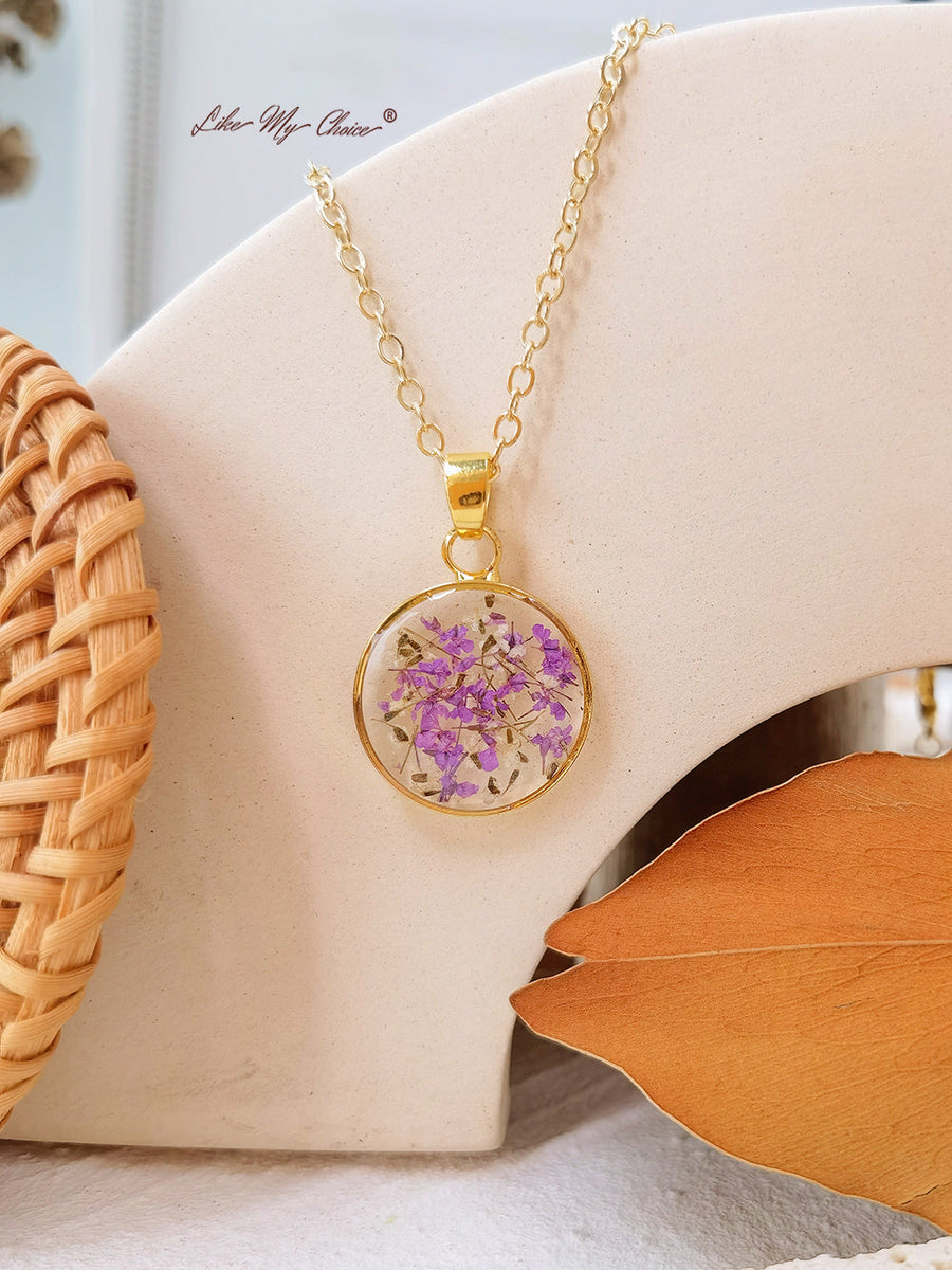 Queen Anne Lace Flower Botanical Pendant Gold Circle Necklace