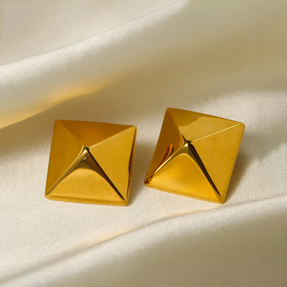 Arden Pyramid Stud Earrings