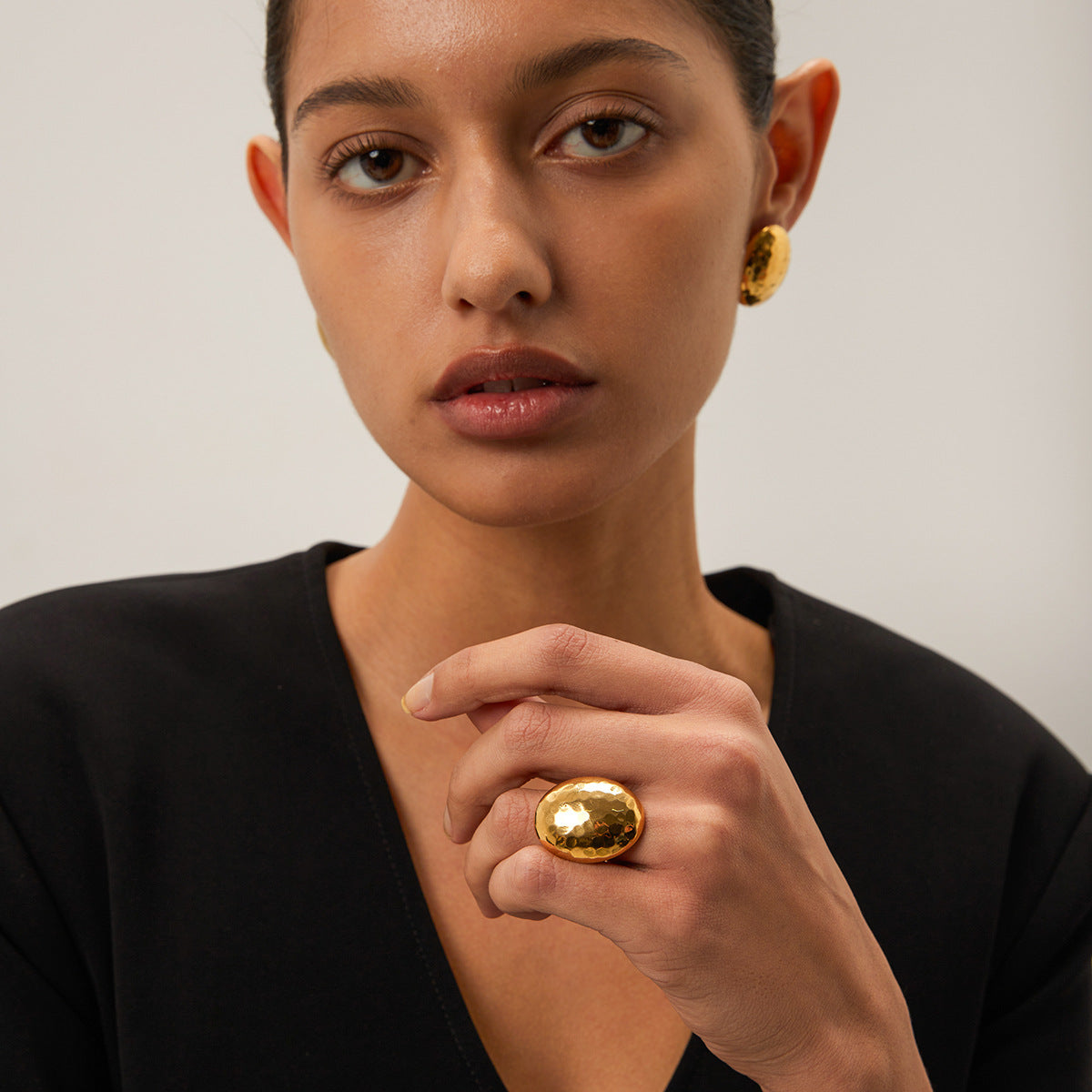 Arina Hammered Gold Ring