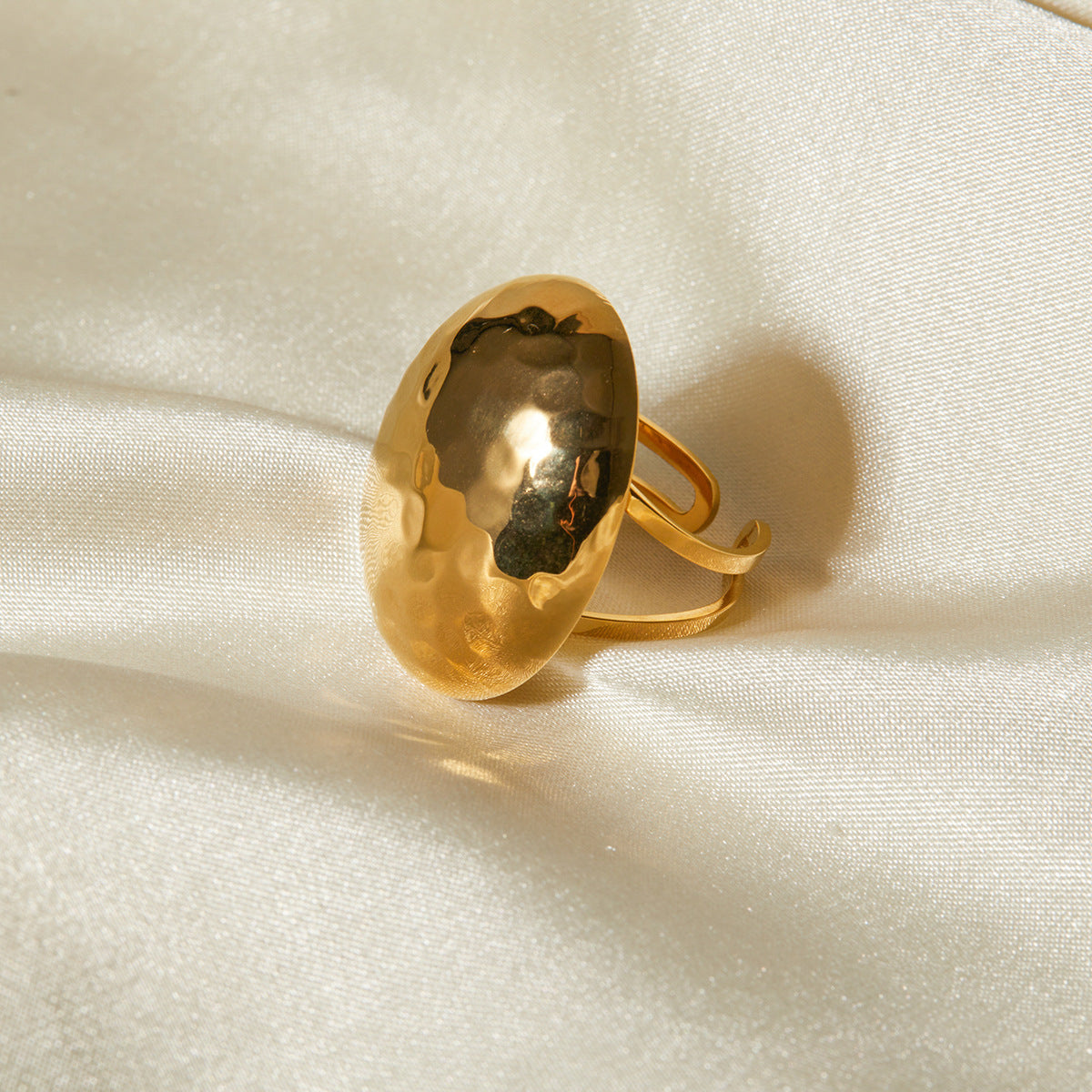 Arina Hammered Gold Ring