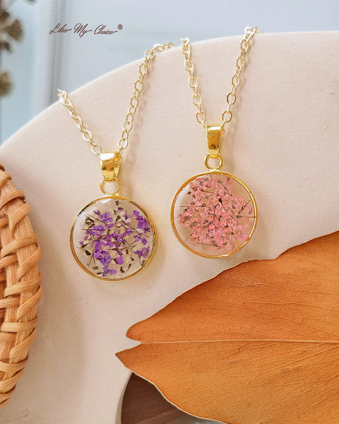 Queen Anne Lace Flower Botanical Pendant Gold Circle Necklace