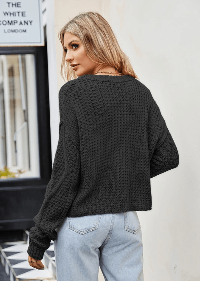 Chic Cropped Cable Knit Sweater