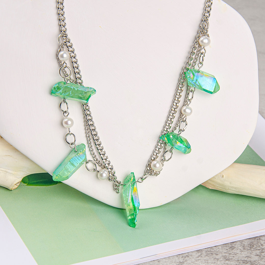 Green Quartz Crystal Boho Necklace - VibeSoothe