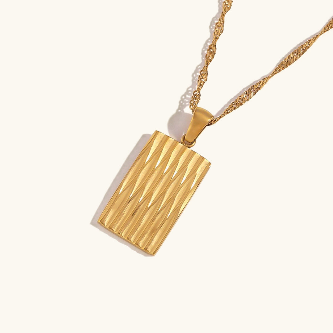 Dahlia Textured Gold Pendant Necklace