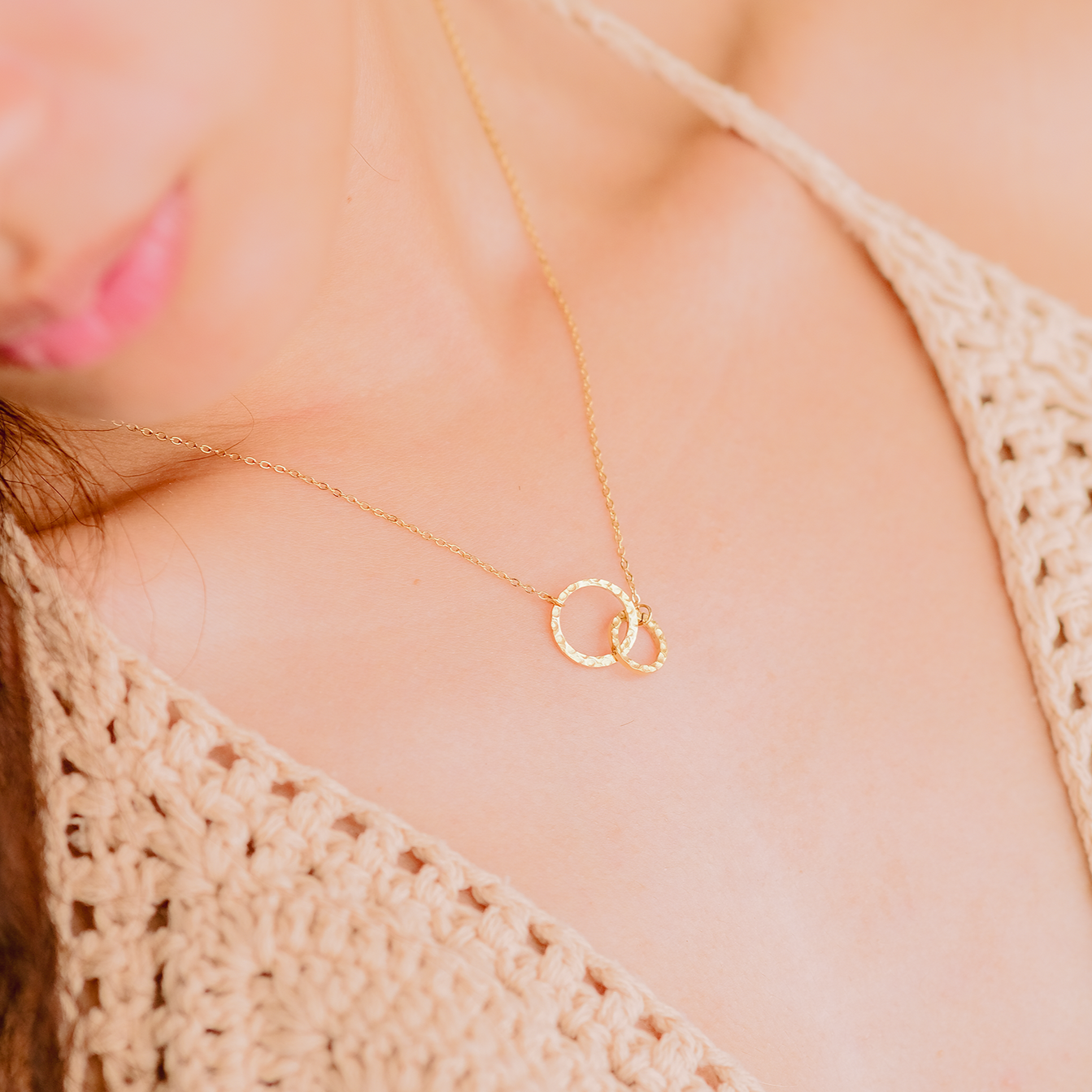 Eternal Circle - Gold Hoop Necklace