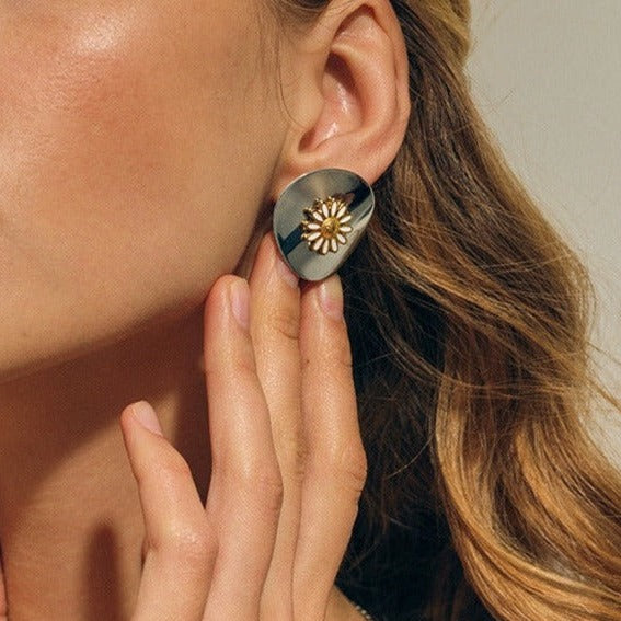 Evelina Floral Earrings