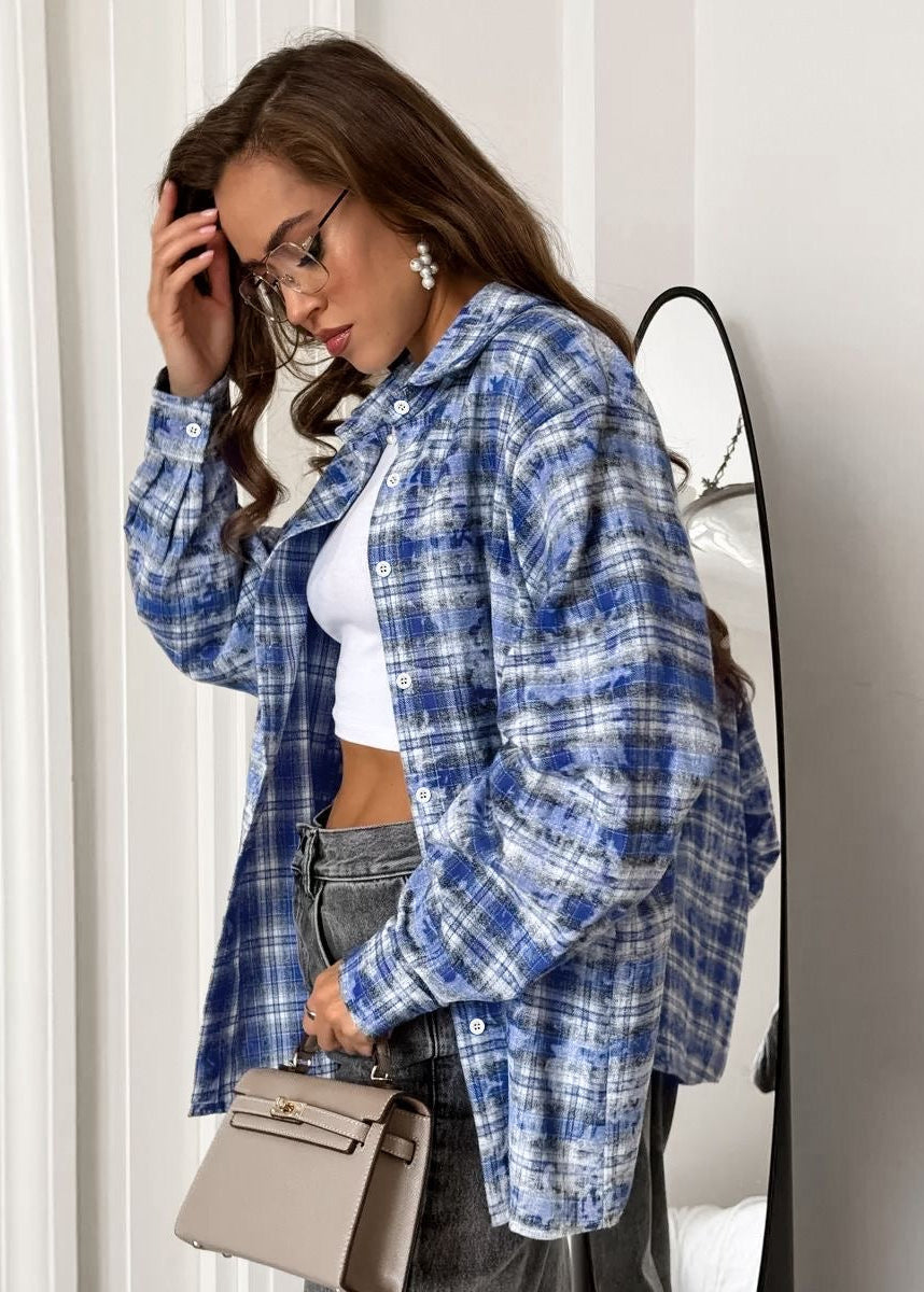 Oversized Blue Plaid Button-Up Shirt with Long Sleeves