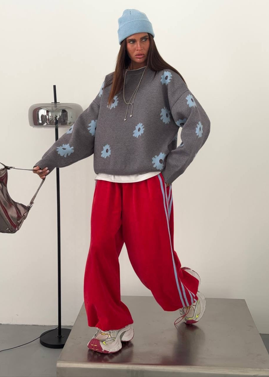 Floral Crew Neck Knit Sweater with Relaxed Fit