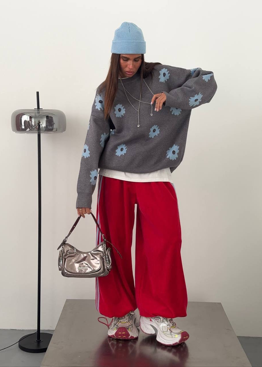 Floral Crew Neck Knit Sweater with Relaxed Fit
