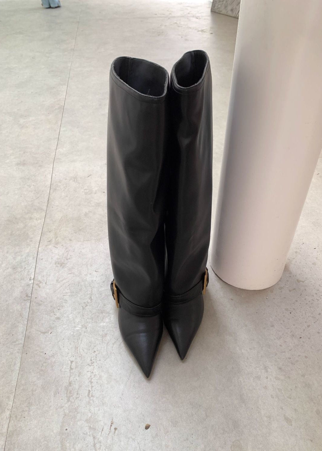 Black Pointed-Toe Knee-High Boots with Buckle Strap