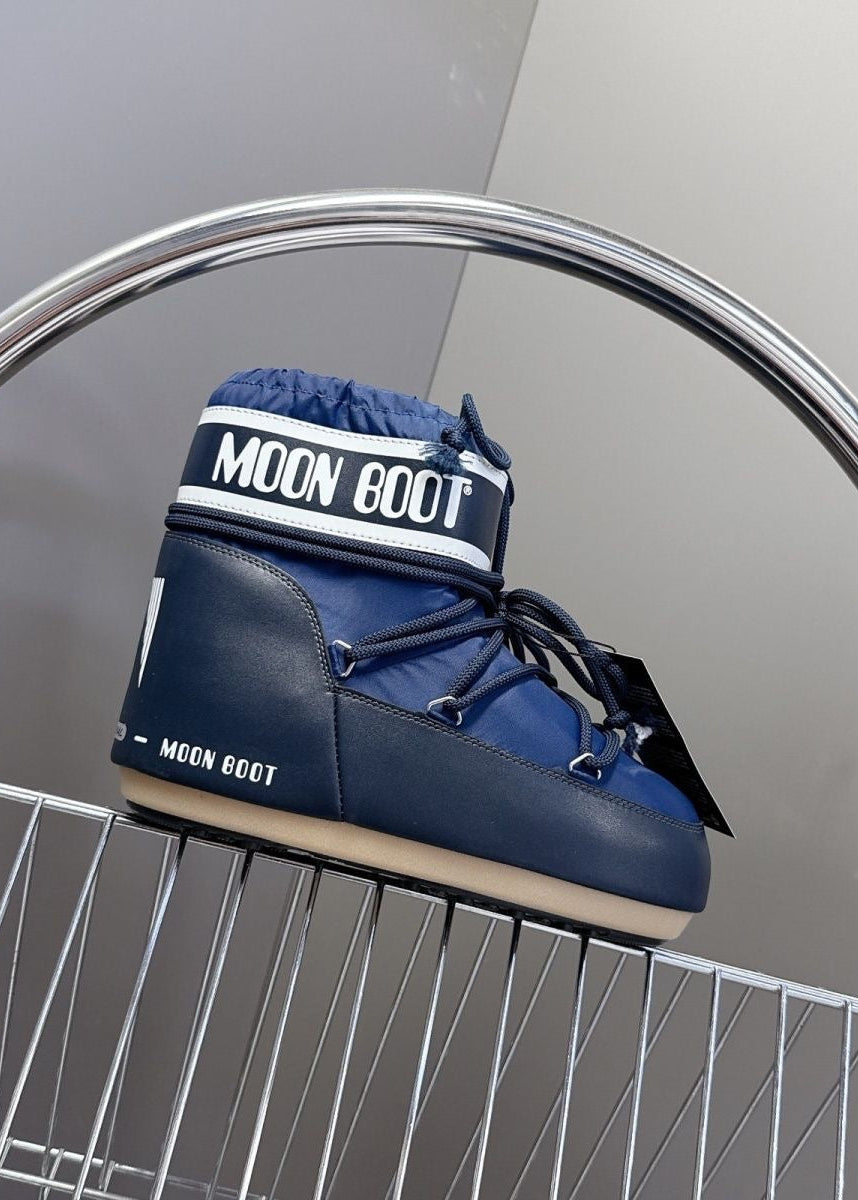 Lace-Up Platform Snow Boots with Padded Ankle Cuff