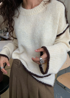 Gray Fuzzy Contrast-Trim Sweater – Women’s Loose Crewneck Pullover