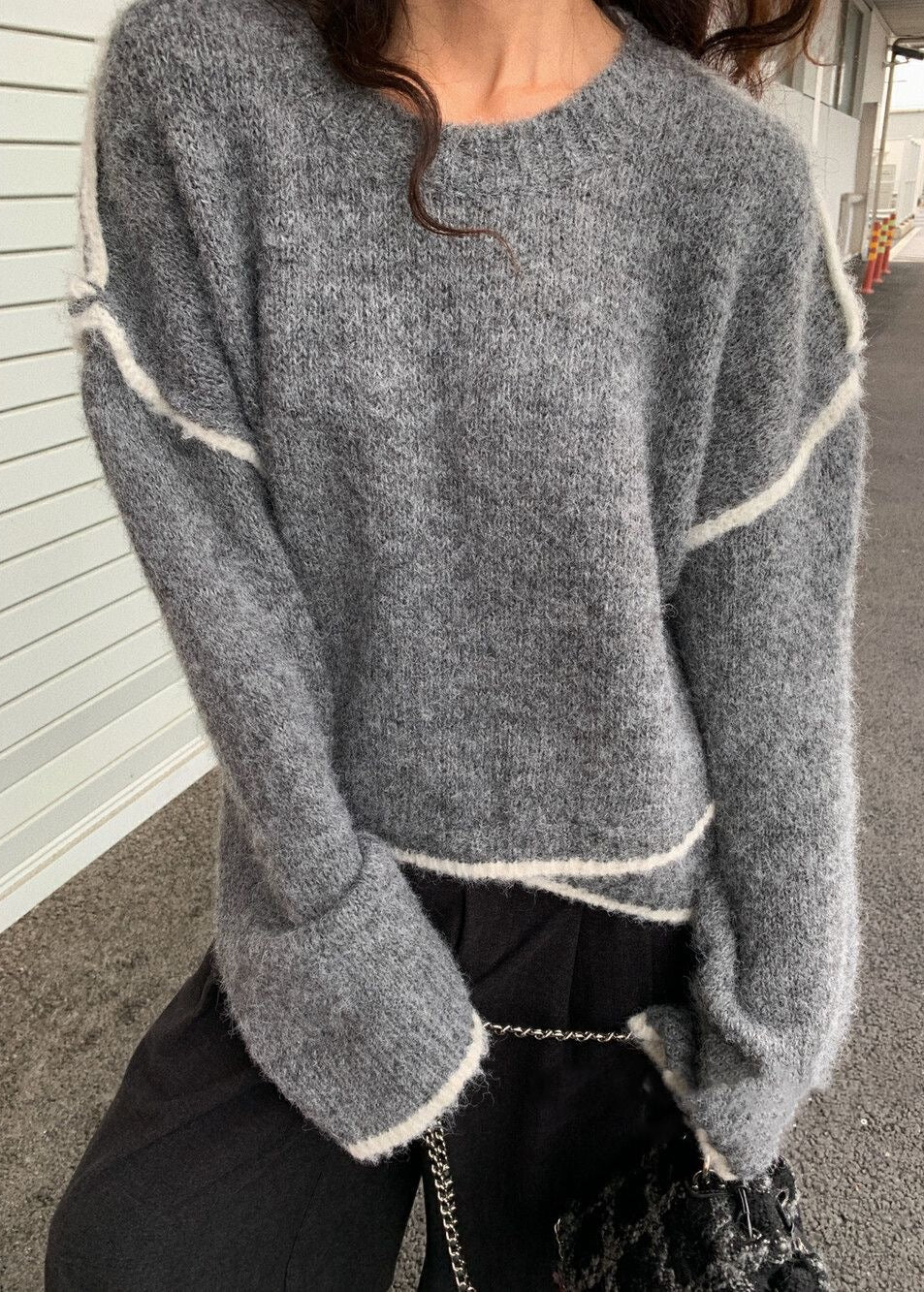 Gray Fuzzy Contrast-Trim Sweater – Women’s Loose Crewneck Pullover