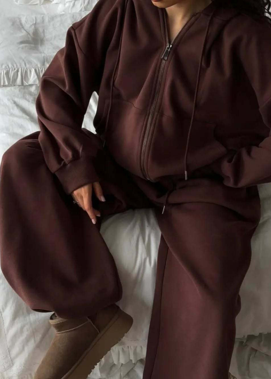 Chocolate Brown Zip-Up Hoodie Set – Relaxed Fit Loungewear for Women