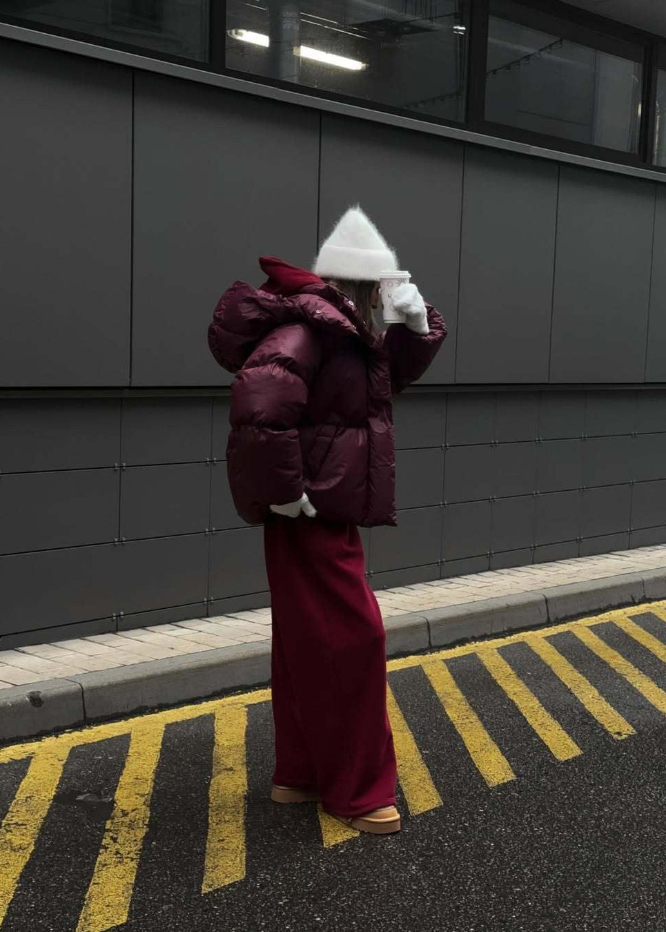 Crimson Flow - Conjunto de sudadera y pantalones anchos para estar en casa