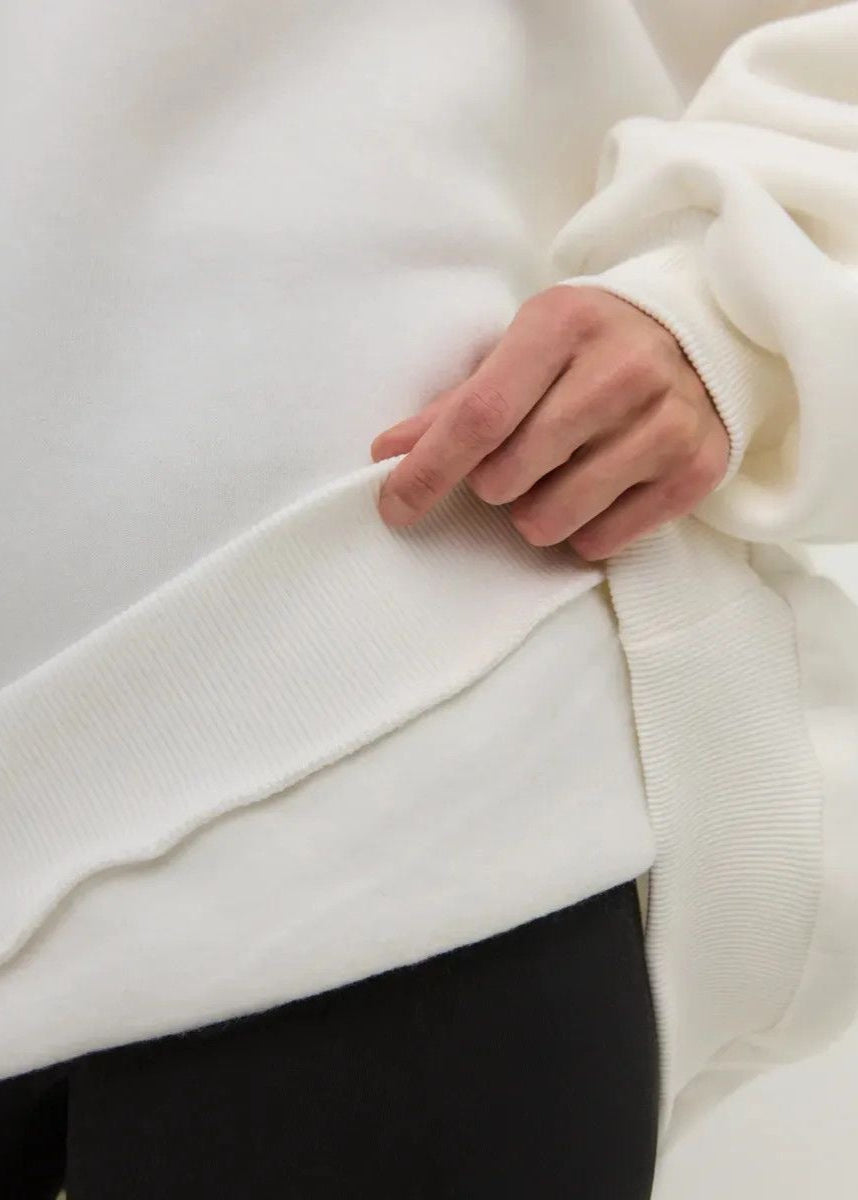 White Oversized Crewneck Sweatshirt – Women’s Longline Fleece Pullover