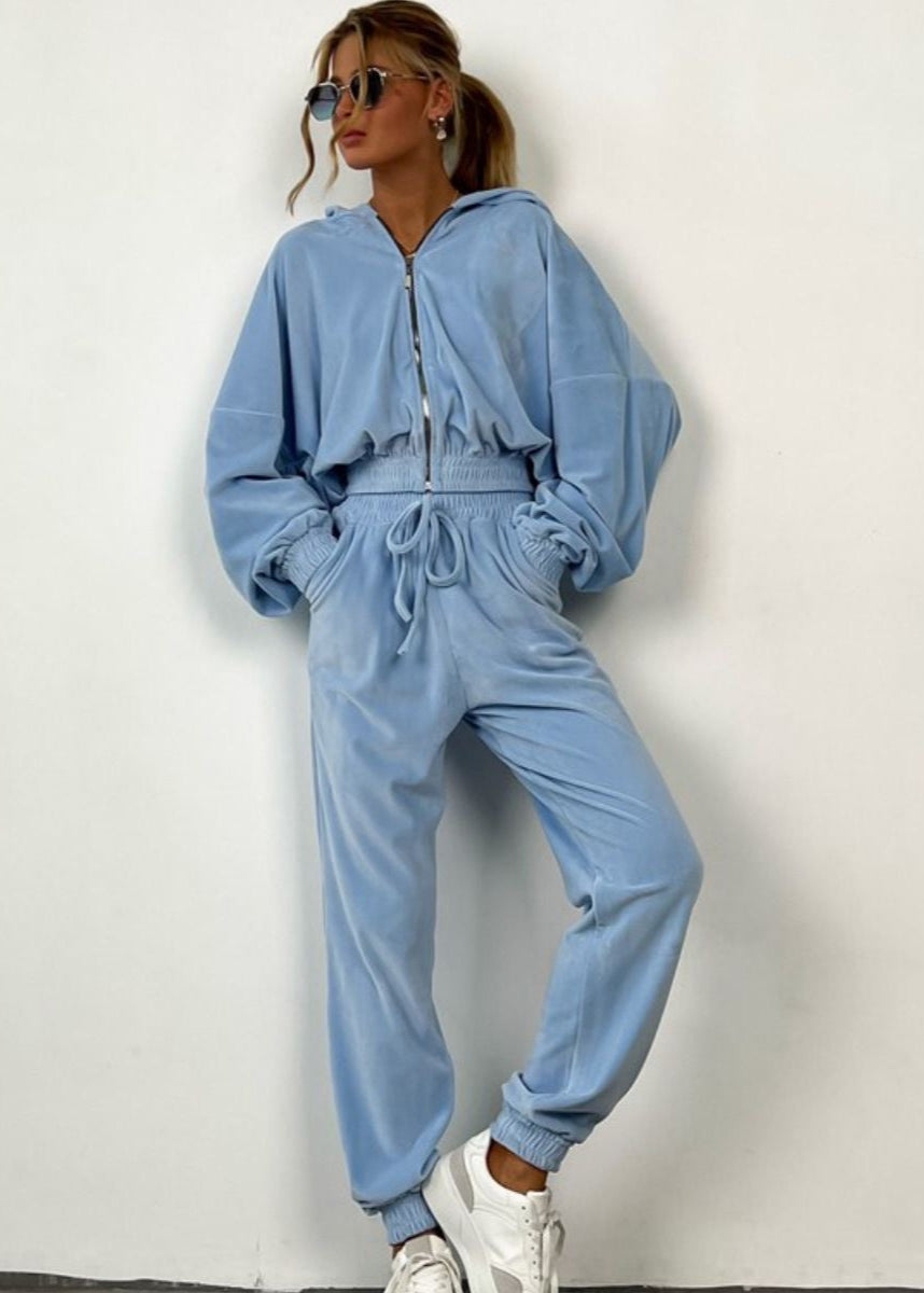 Mint Velour Zip Hoodie and Jogger Set – Relaxed Two-Piece Women’s Outfit