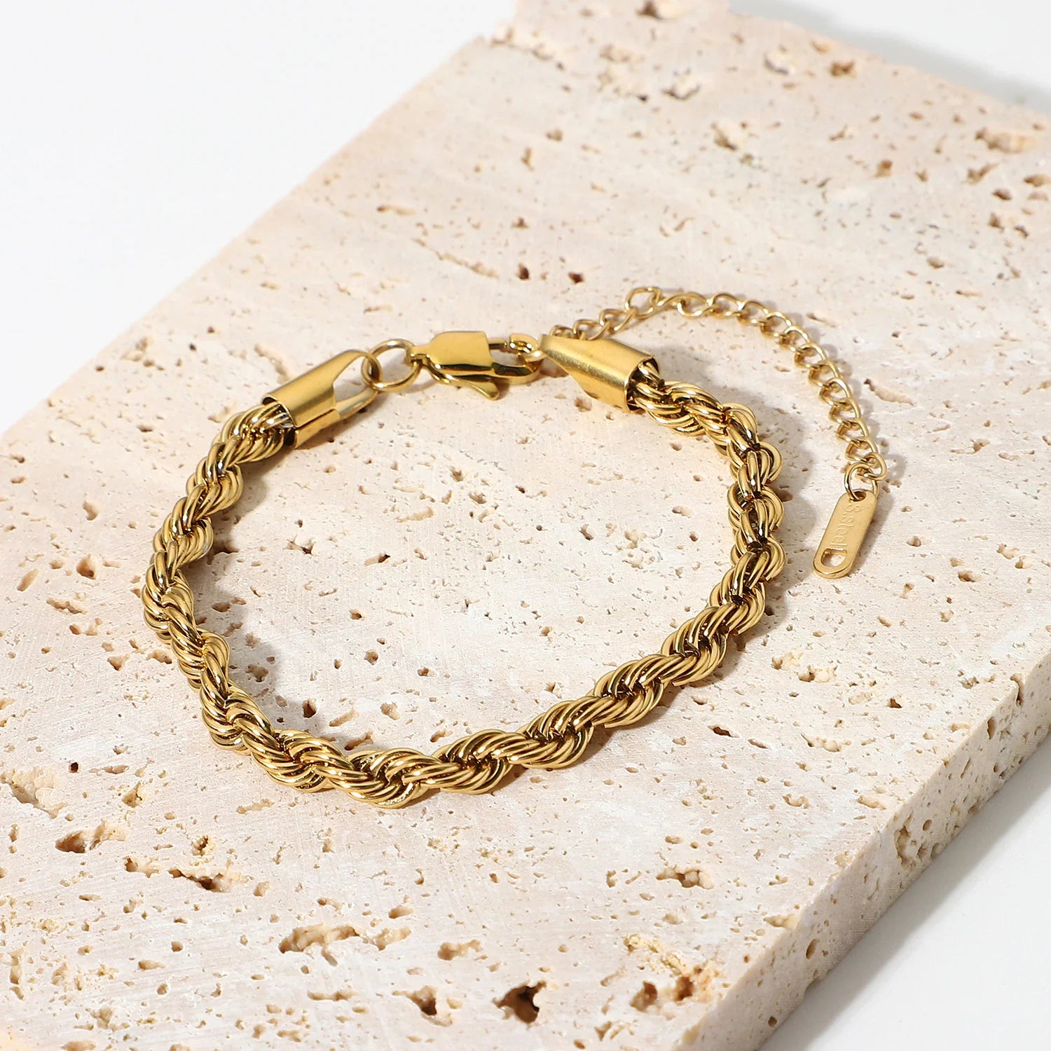 Isla Twisted Gold Rope Bracelet