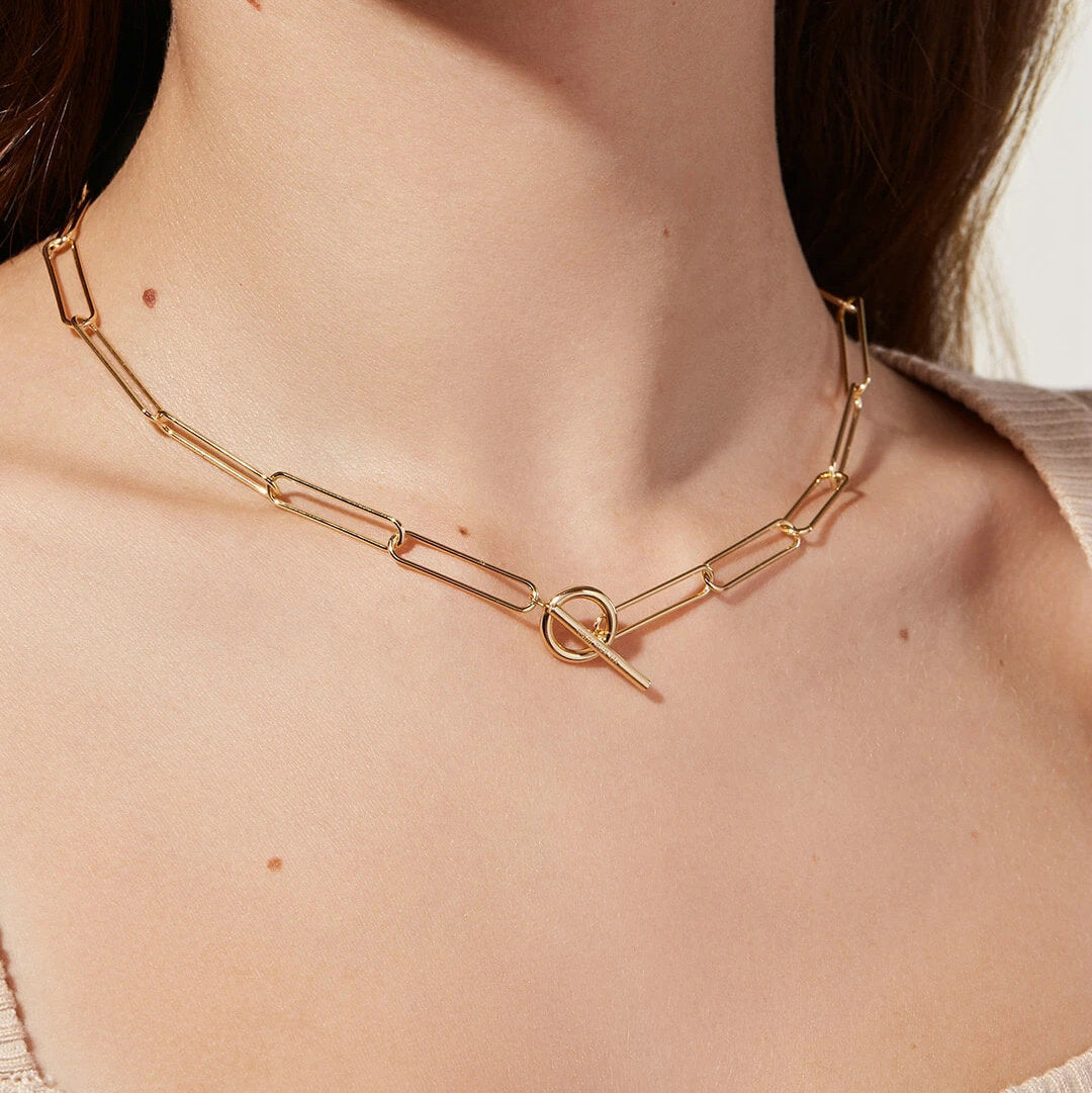 Joyce - Bold Toggle Clasp Gold Necklace