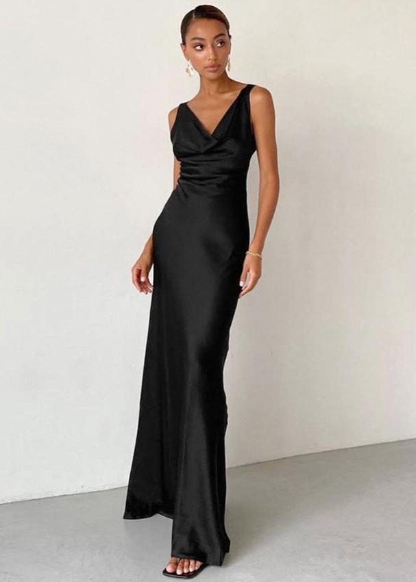 Élégance Satin - Robe Maxi Décolleté Profond