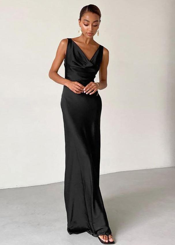 Élégance Satin - Robe Maxi Décolleté Profond