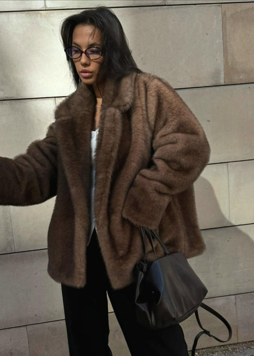 Abrigo de piel sintética Mila Mocha – Chaqueta de invierno suave y extragrande