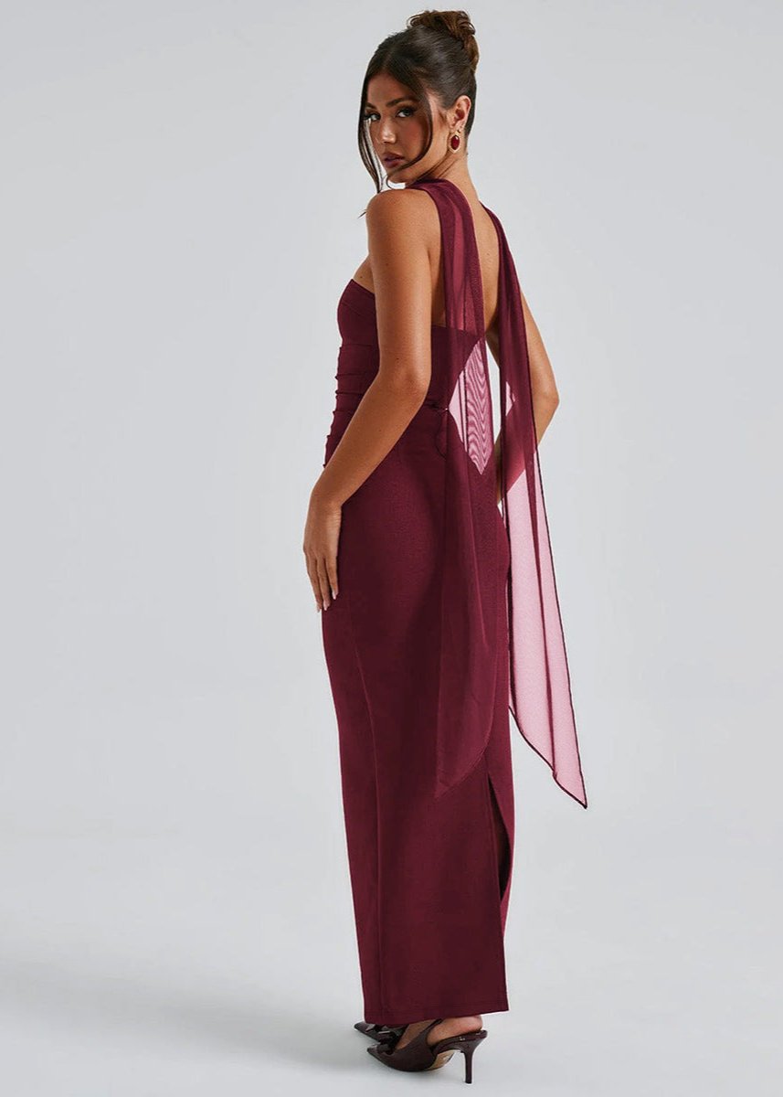 Scarlet Elegance Maxi Jurk