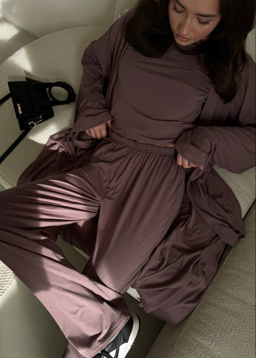 Sienna Three-Piece Lounge Set – Flowy Pants, Fitted Top & Drape Cardigan