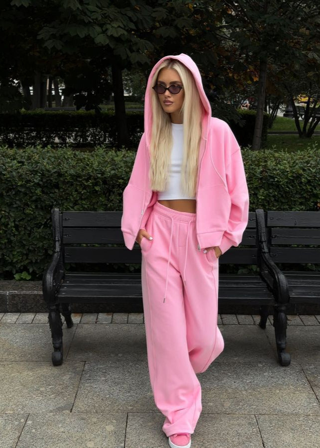 Blossom Comfort – Oversized Pink Hoodie & Wide-Leg Pants Set