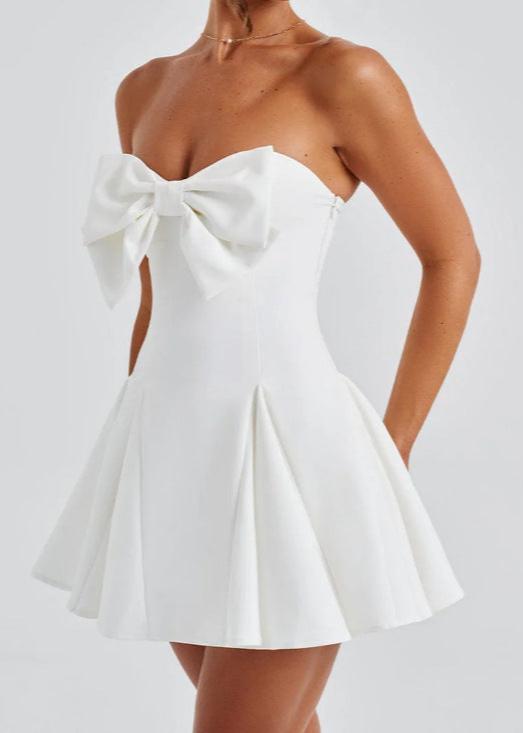Robe corset à détail nœud élégante