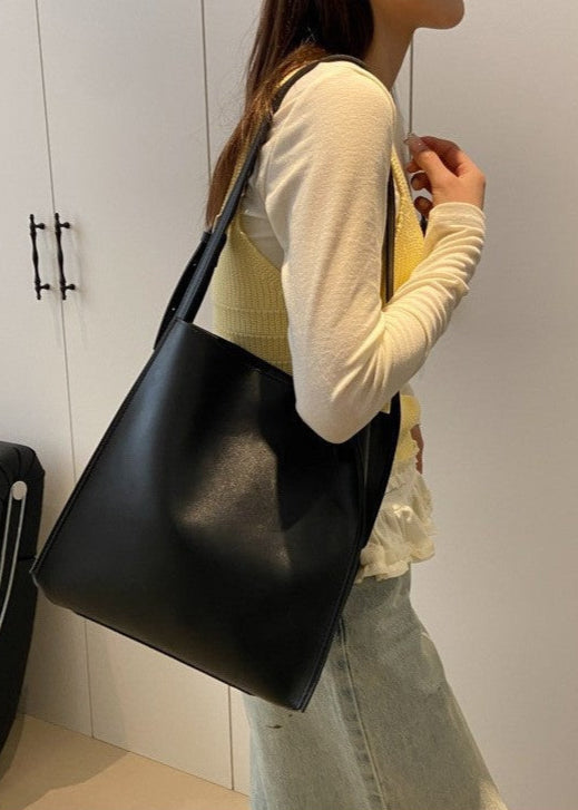 Carrera - Structured PU Leather Tote with Shoulder Strap