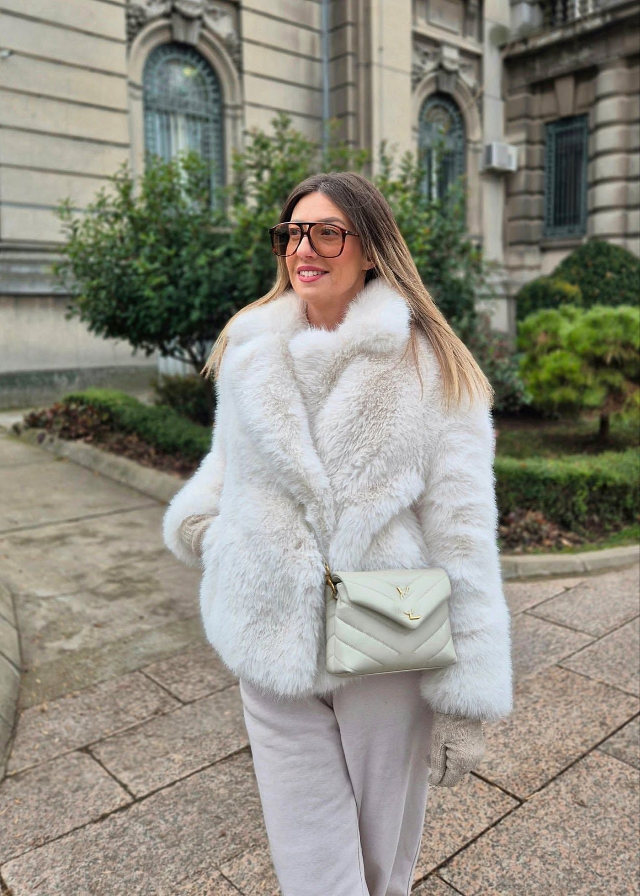 Abrigo de piel sintética Vienna Luxe – Chaqueta corta suave de invierno