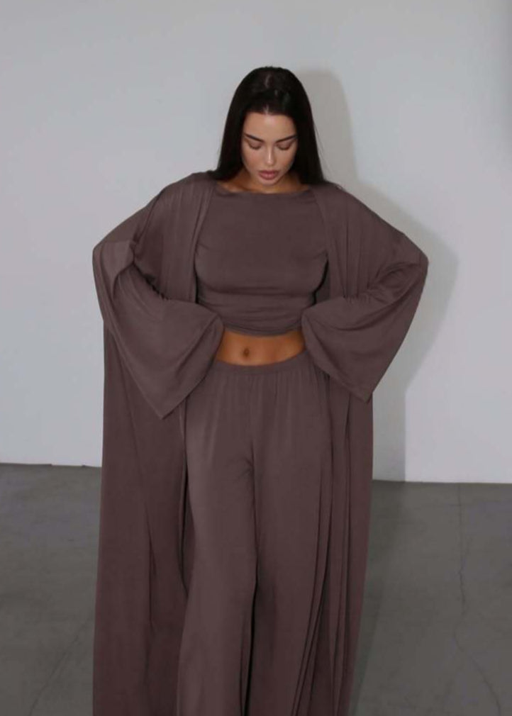 Sienna Three-Piece Lounge Set – Flowy Pants, Fitted Top & Drape Cardigan