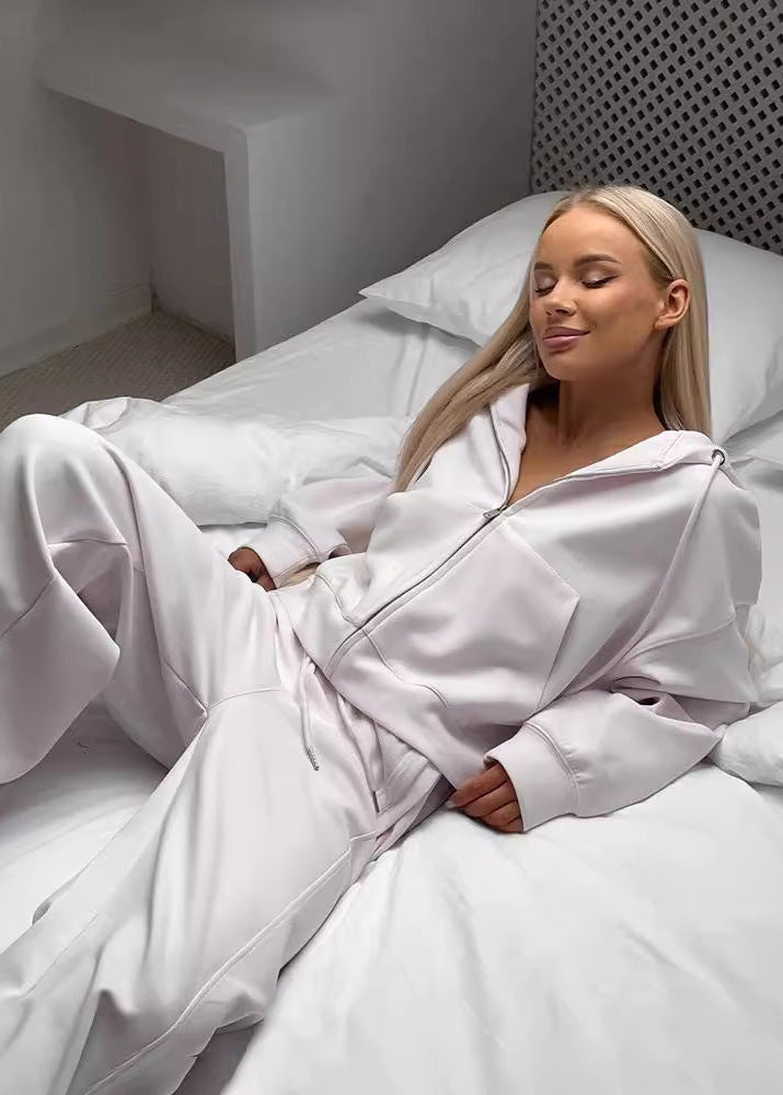 Soft Beige Zip Hoodie and Wide-Leg Pants Set – Women’s Relaxed Fit Tracksuit