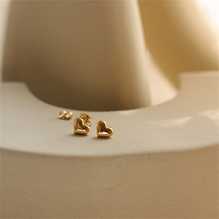 Mila Heart - Gold Stud Earrings