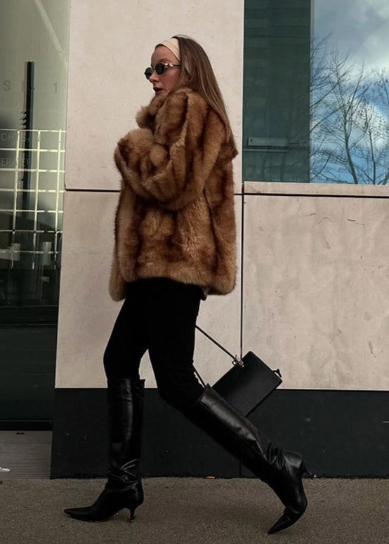 Luxe Essence - Plush Faux Fur Coat