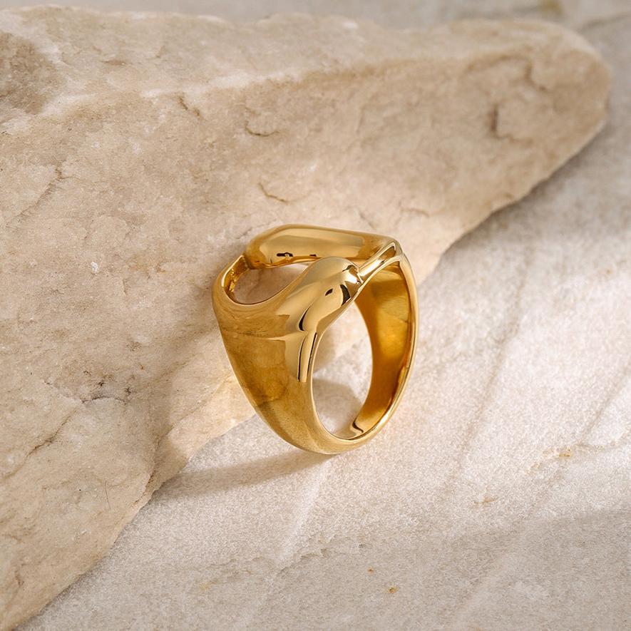 Paige Abstract Gold Ring