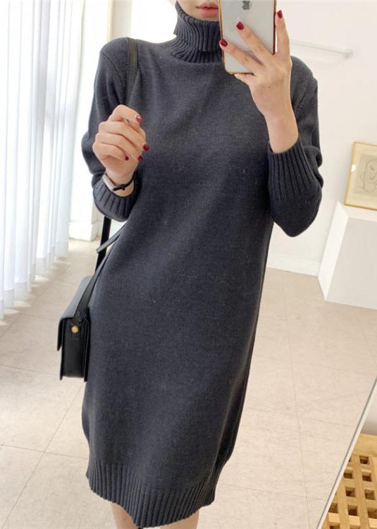 Robe en tricot de laine à col roulé confortable et chic