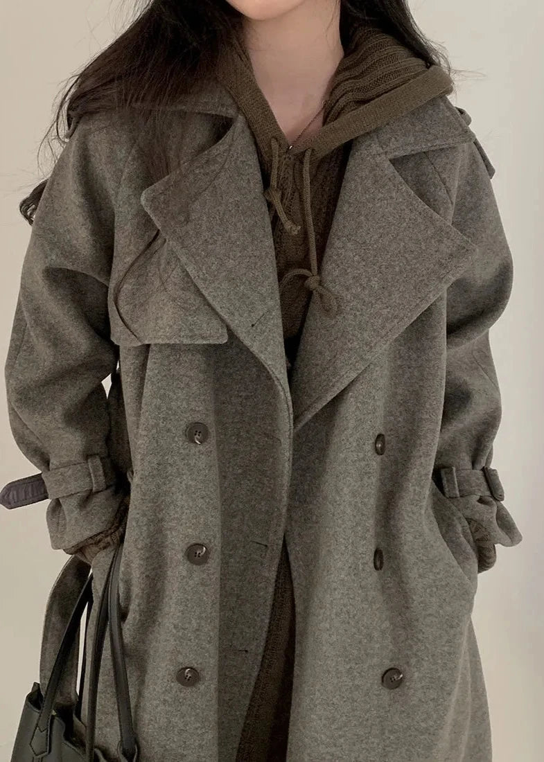 Manteau croisé en laine à l'élégance intemporelle - mi-long