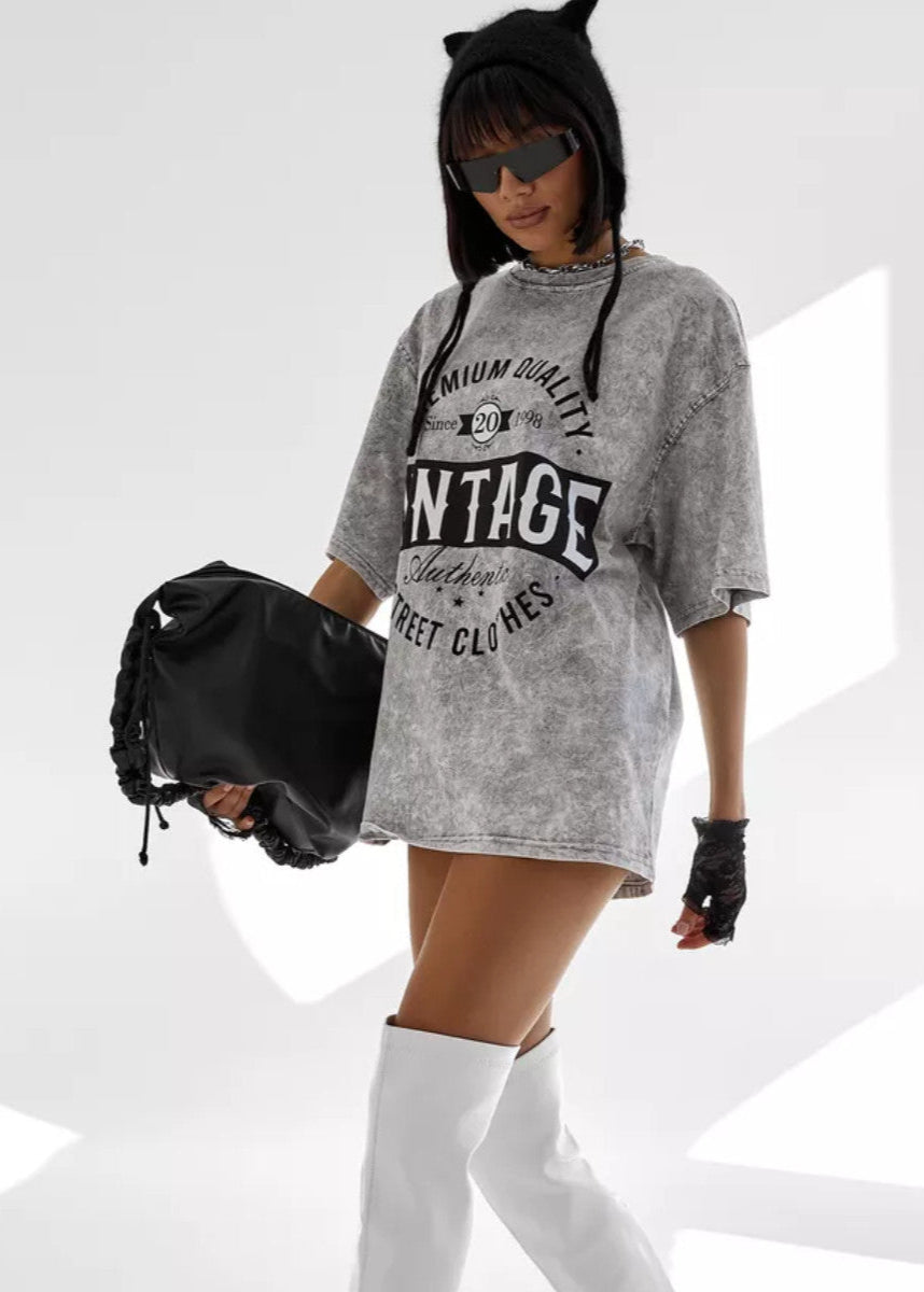 Vintage Era - Washed Oversized Graphic Tee