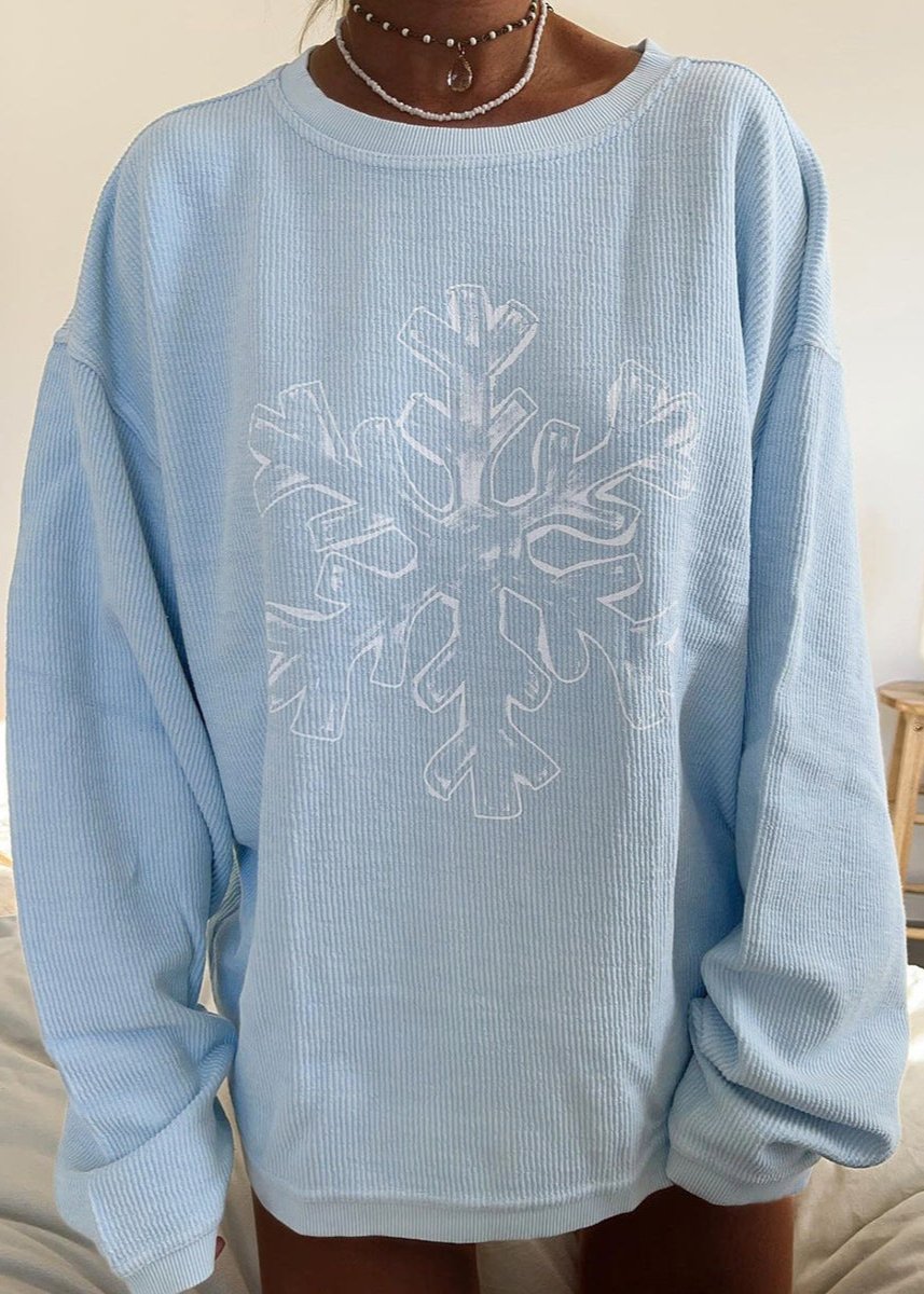 Frosty Snowflake Graphic Pullover Sweater