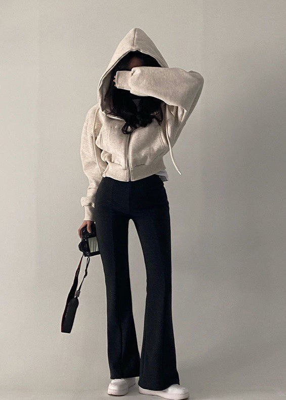 Harlow – Neutral Zip-Up Hoodie with Drawstring Hood